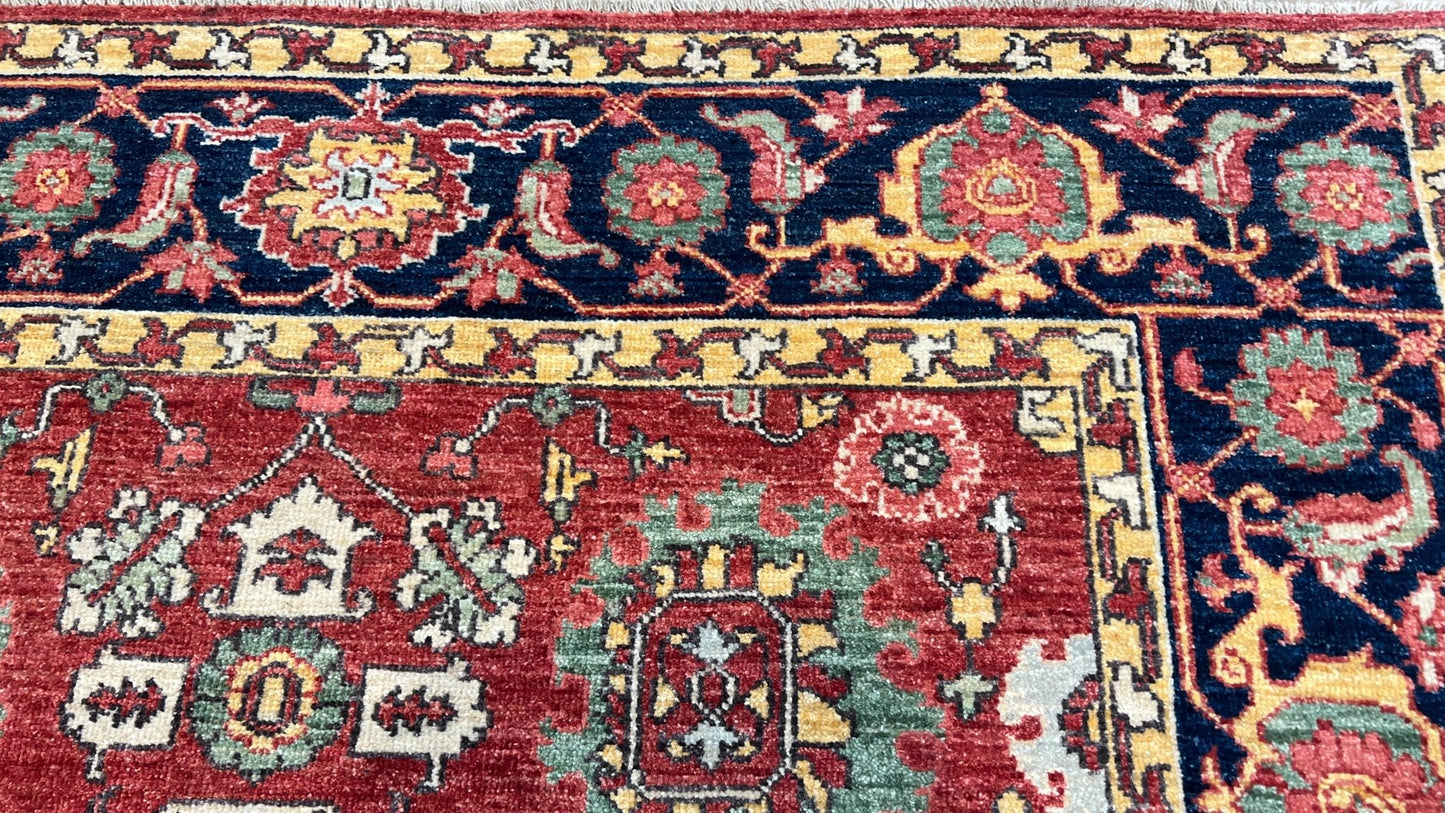 Transitional Heriz 5'1"x6'6" Area Rug