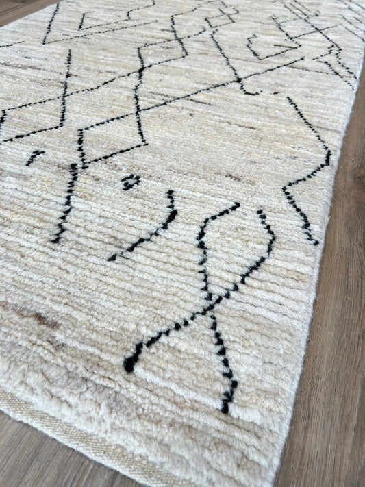 Moroccan Style 2'11"x5'0" Area Rug