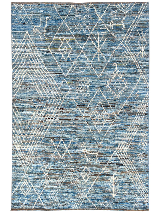 Moroccan Style 5'9"x8'10" Area Rug