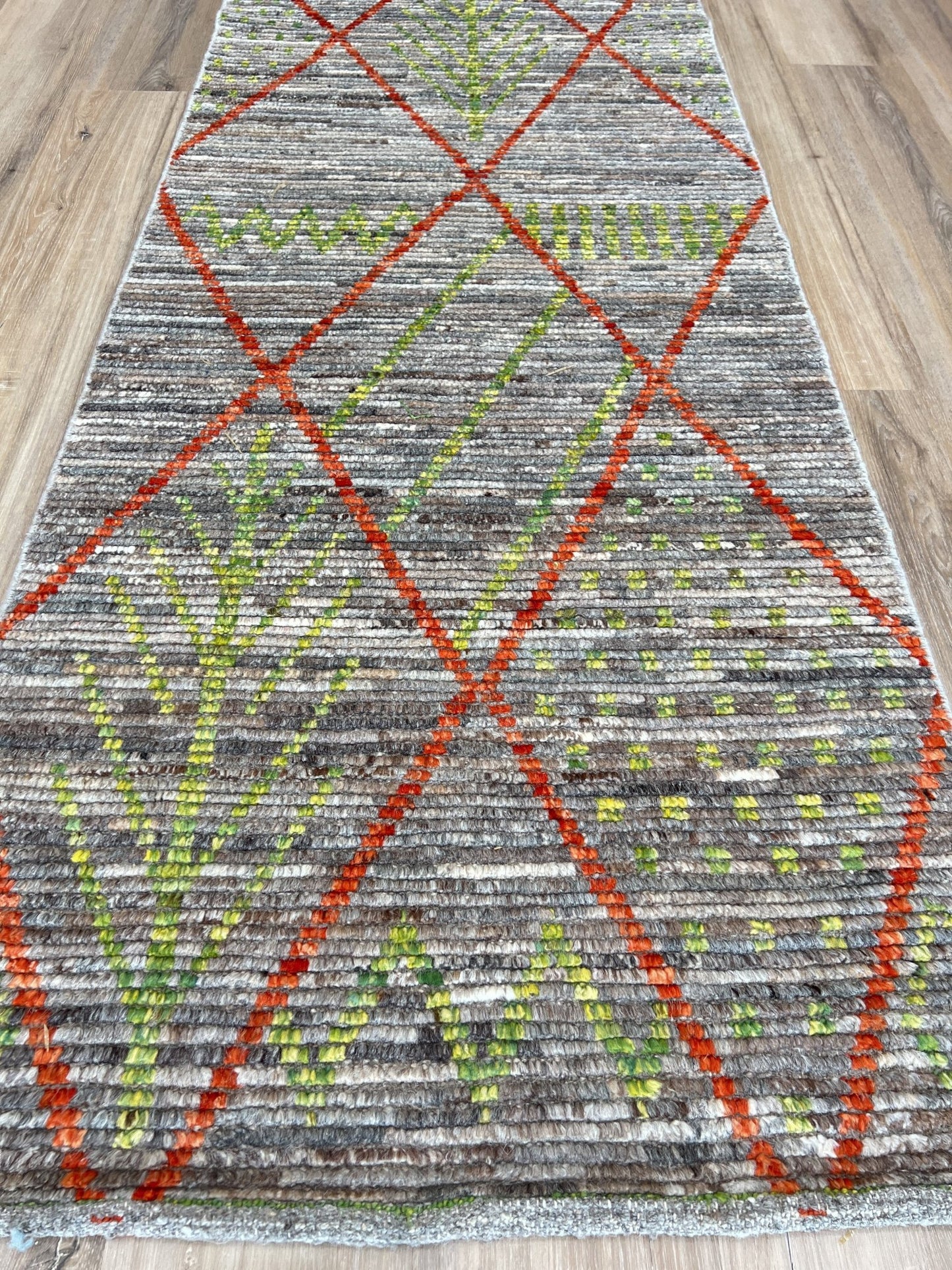 Moroccan Style Runner 2'8"x9'6" Area Rug
