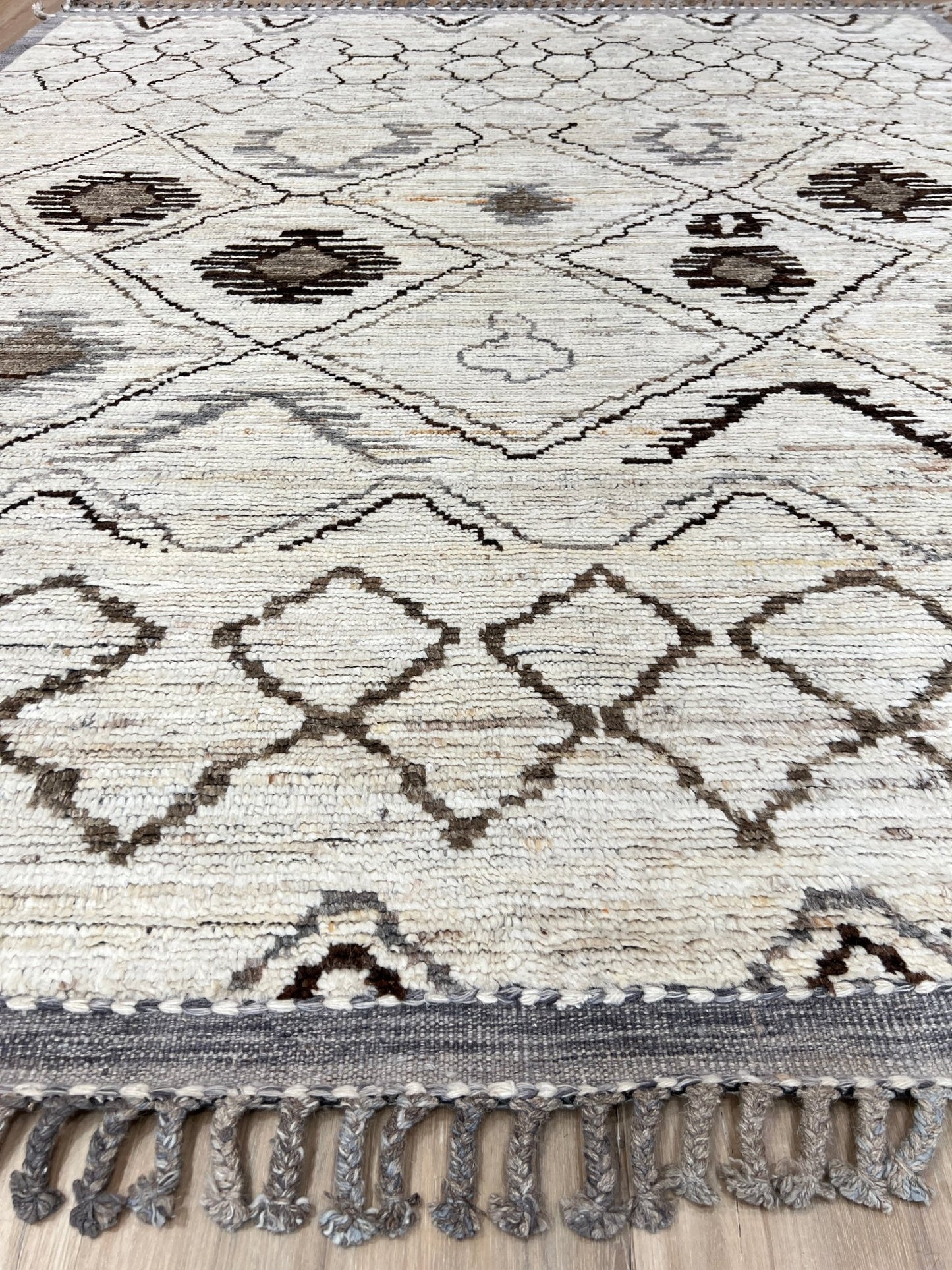 Moroccan Style 8'6"x9'11" Area Rug