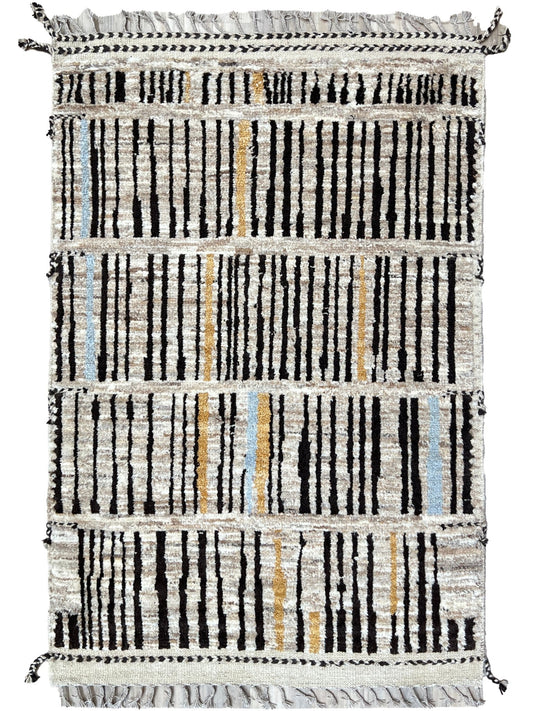 Moroccan Style 4'4"x6'2" Area Rug
