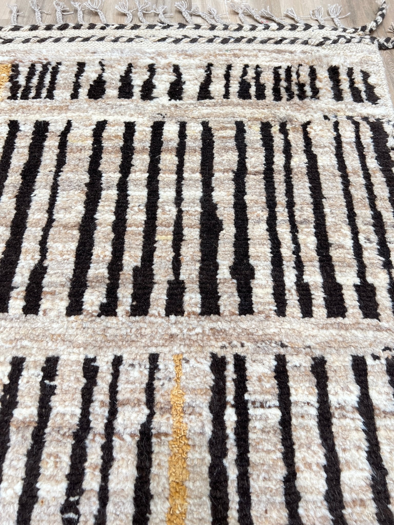 Moroccan Style 4'4"x6'2" Area Rug