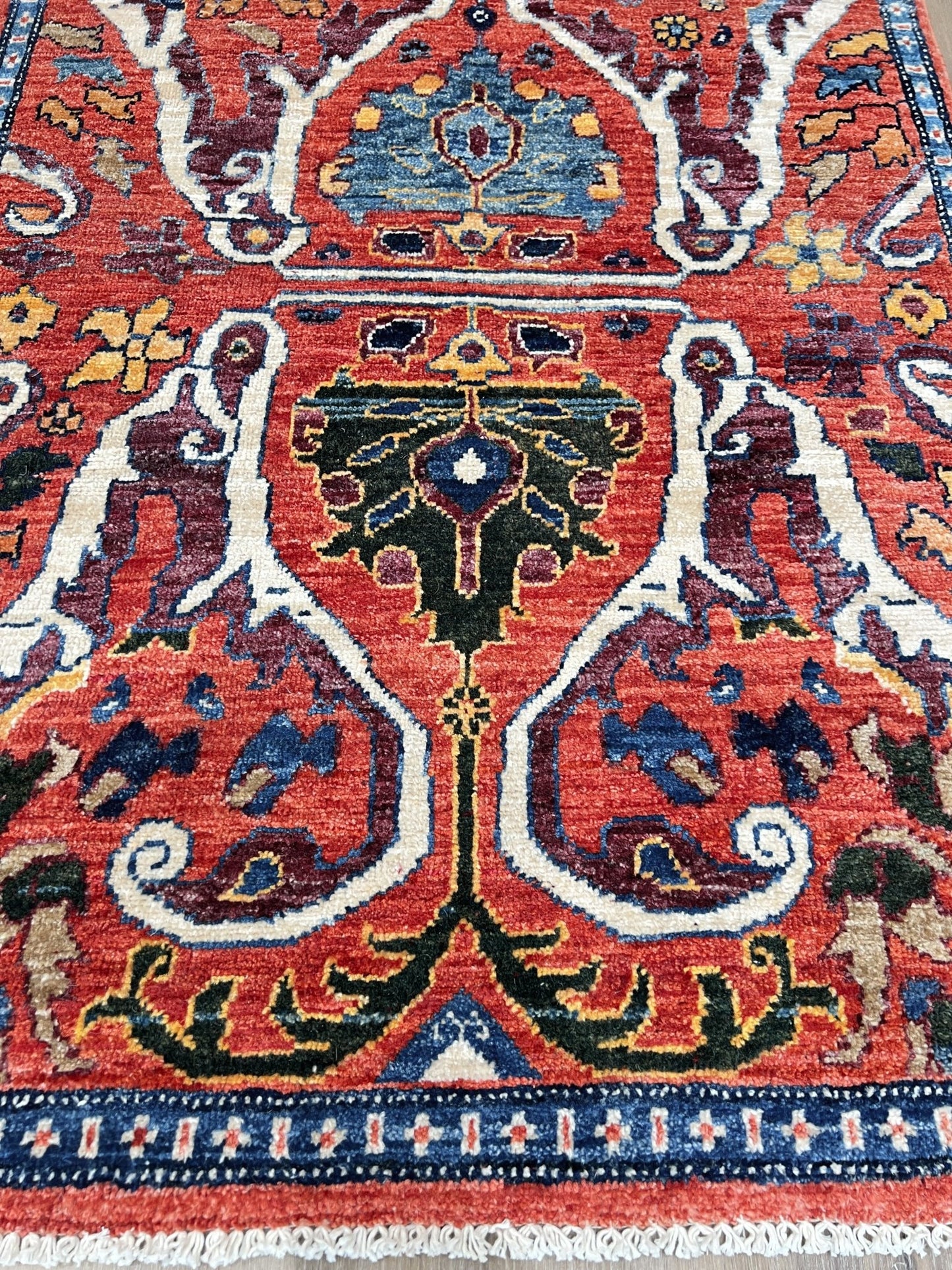 Transitional Bijar 2'8"x3'10" Area Rug
