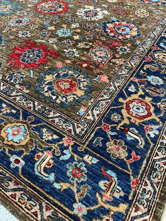 Transitional Heriz 8'0"x10'5" Area Rug
