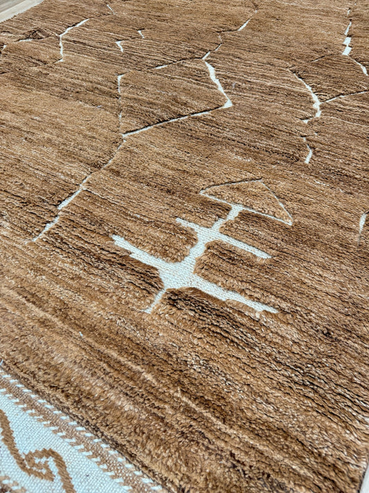 Moroccan Style 4'8"x6'9" Area Rug