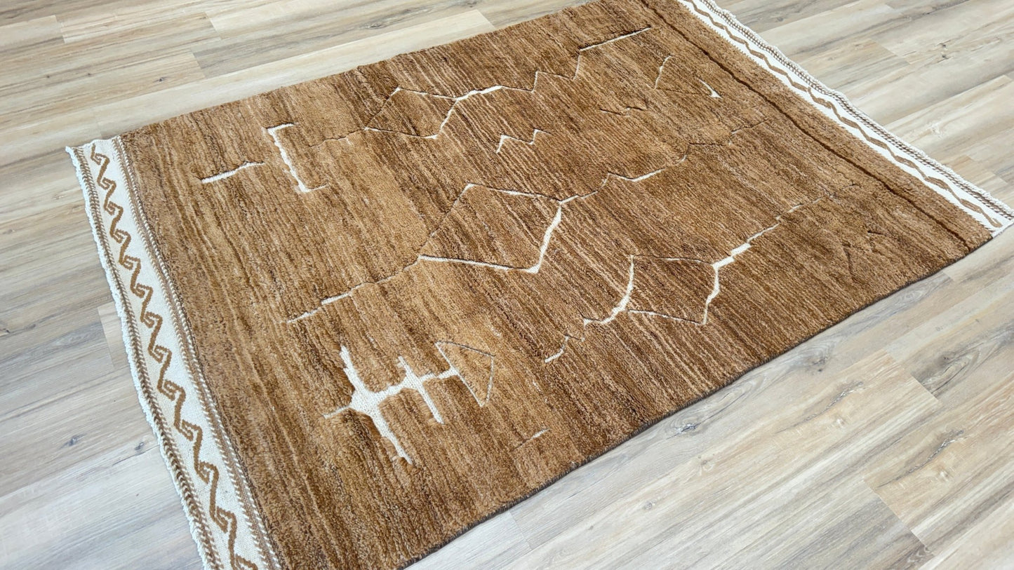 Moroccan Style 4'8"x6'9" Area Rug