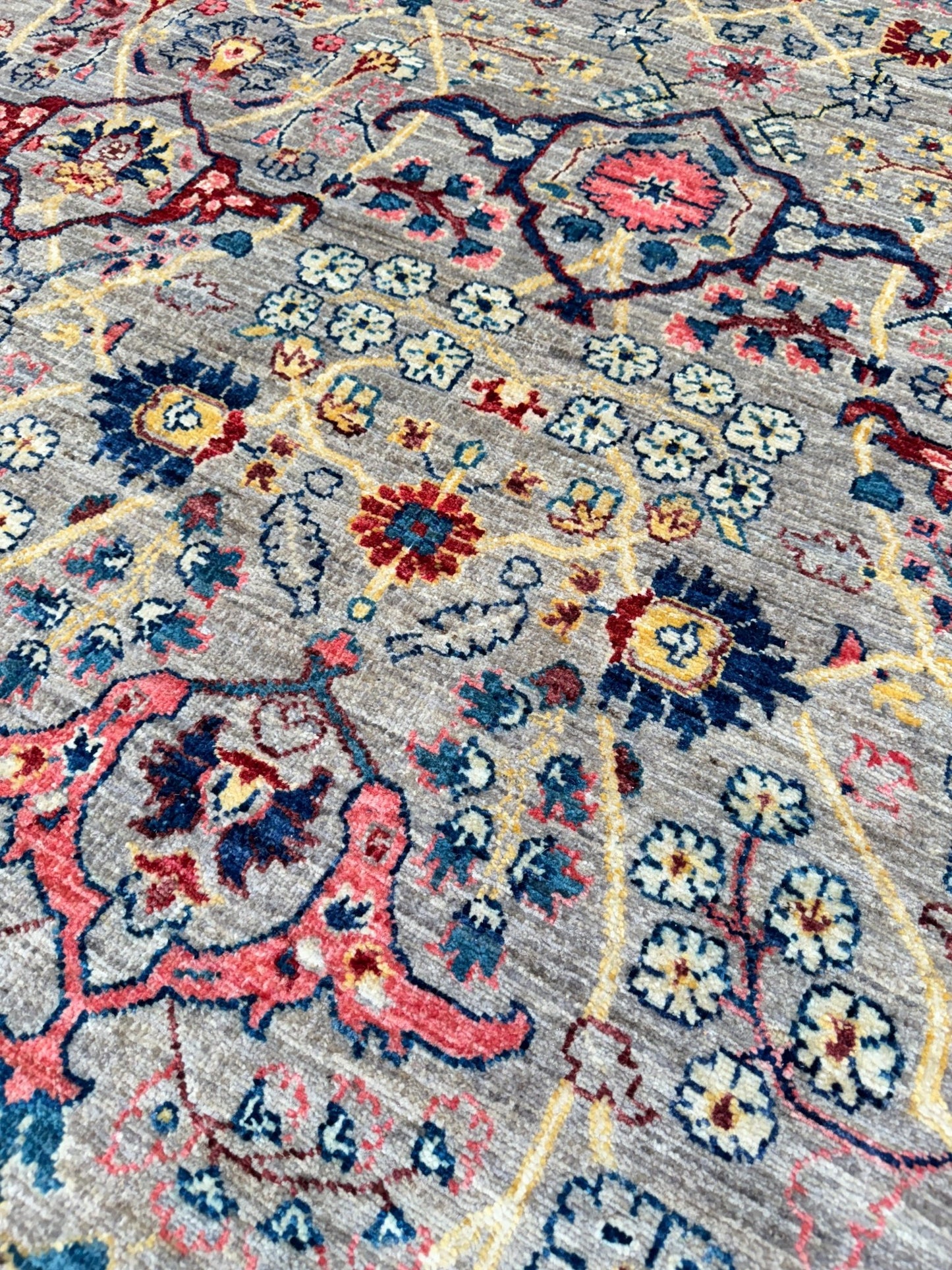 Transitional Bijar 8'2"x9'10" Area Rug