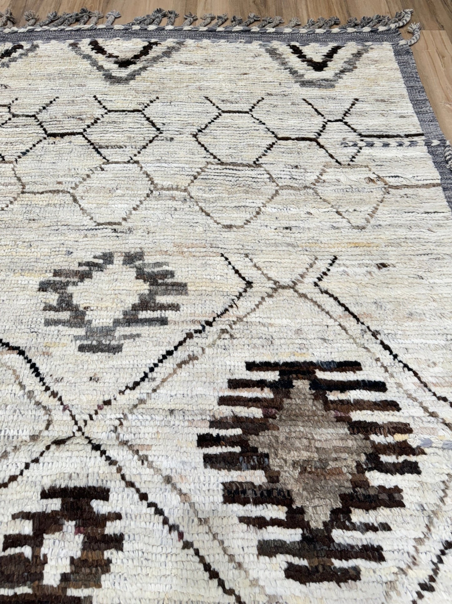 Moroccan Style 9'10"x14'4" Area Rug