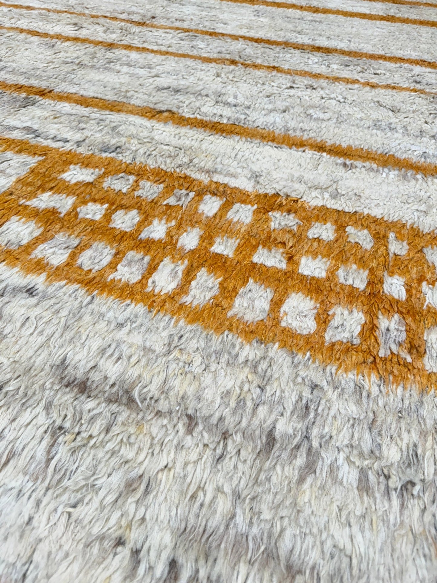 Moroccan Style 10'5"x14'3" Area Rug