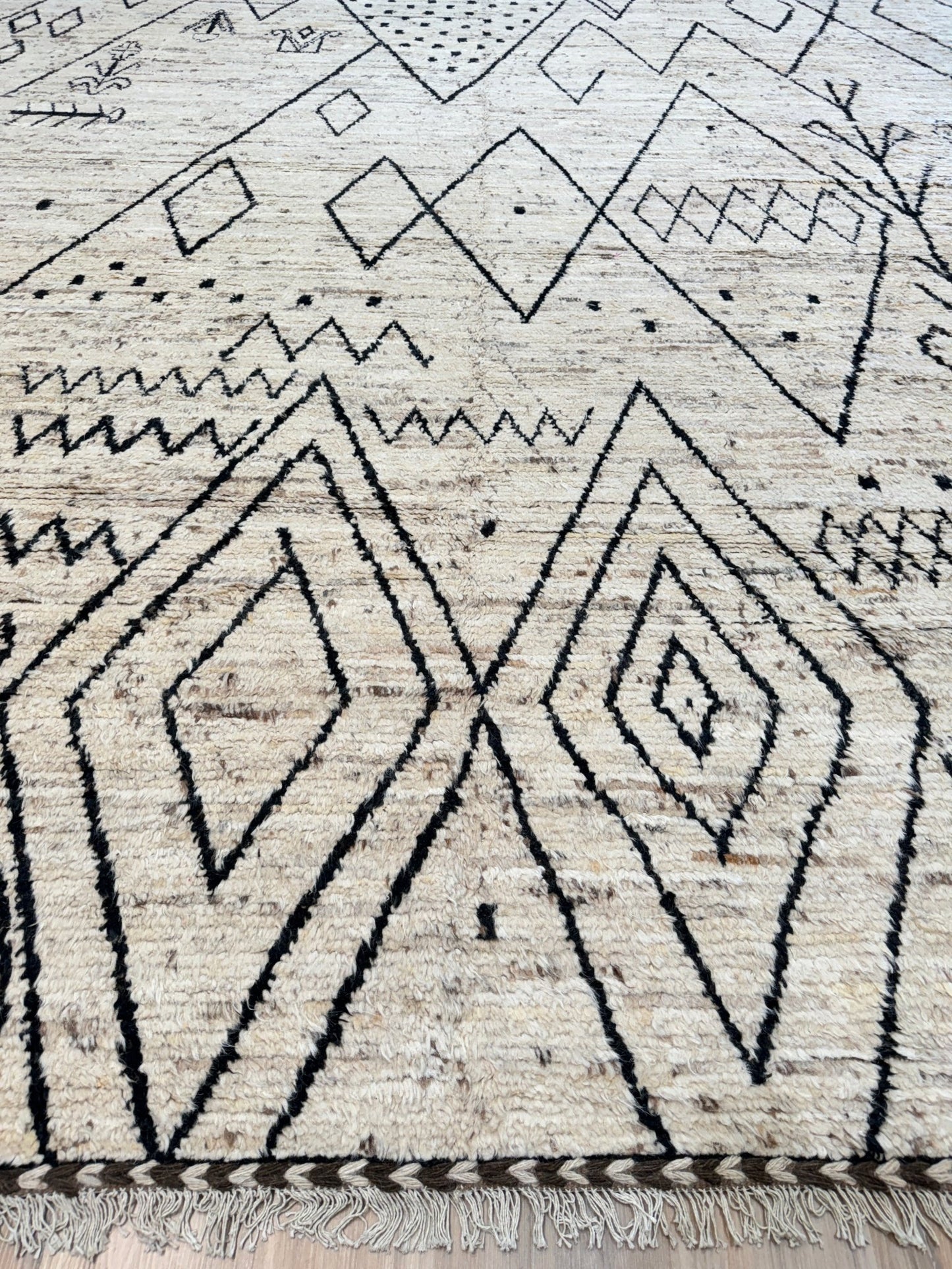 Moroccan Style 12'0"x17'7" Area Rug