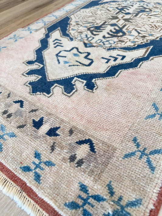 Turkish Vintage 2'0"x3'8" Area Rug