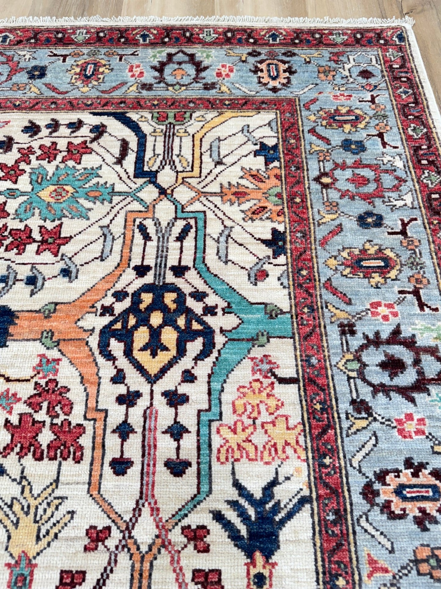 Transitional Bijar 5'0"x6'11" Area Rug