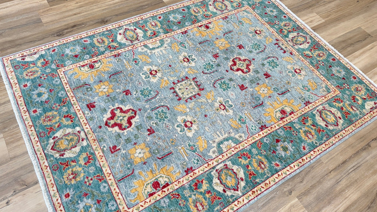 Transitional Sultan Abad 5'2"x7'0" Area Rug