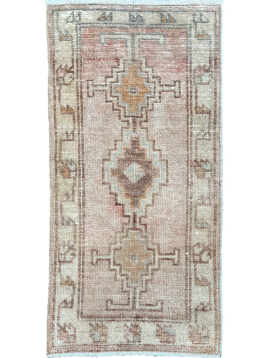 Turkish Vintage 1'7"x3'1" Area Rug