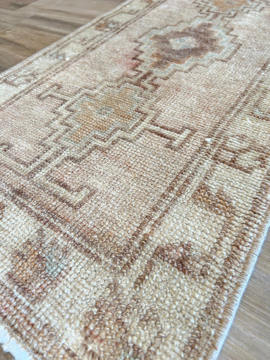 Turkish Vintage 1'7"x3'1" Area Rug
