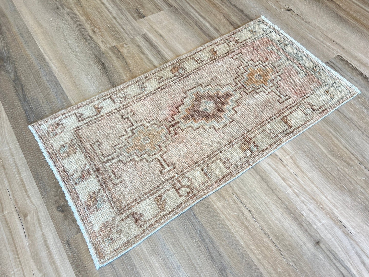 Turkish Vintage 1'7"x3'1" Area Rug