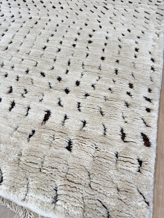 Moroccan Style 4'6"x6'8" Area Rug