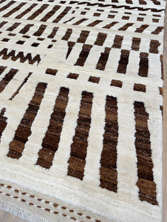 Moroccan Style 6'0"x9'4" Area Rug