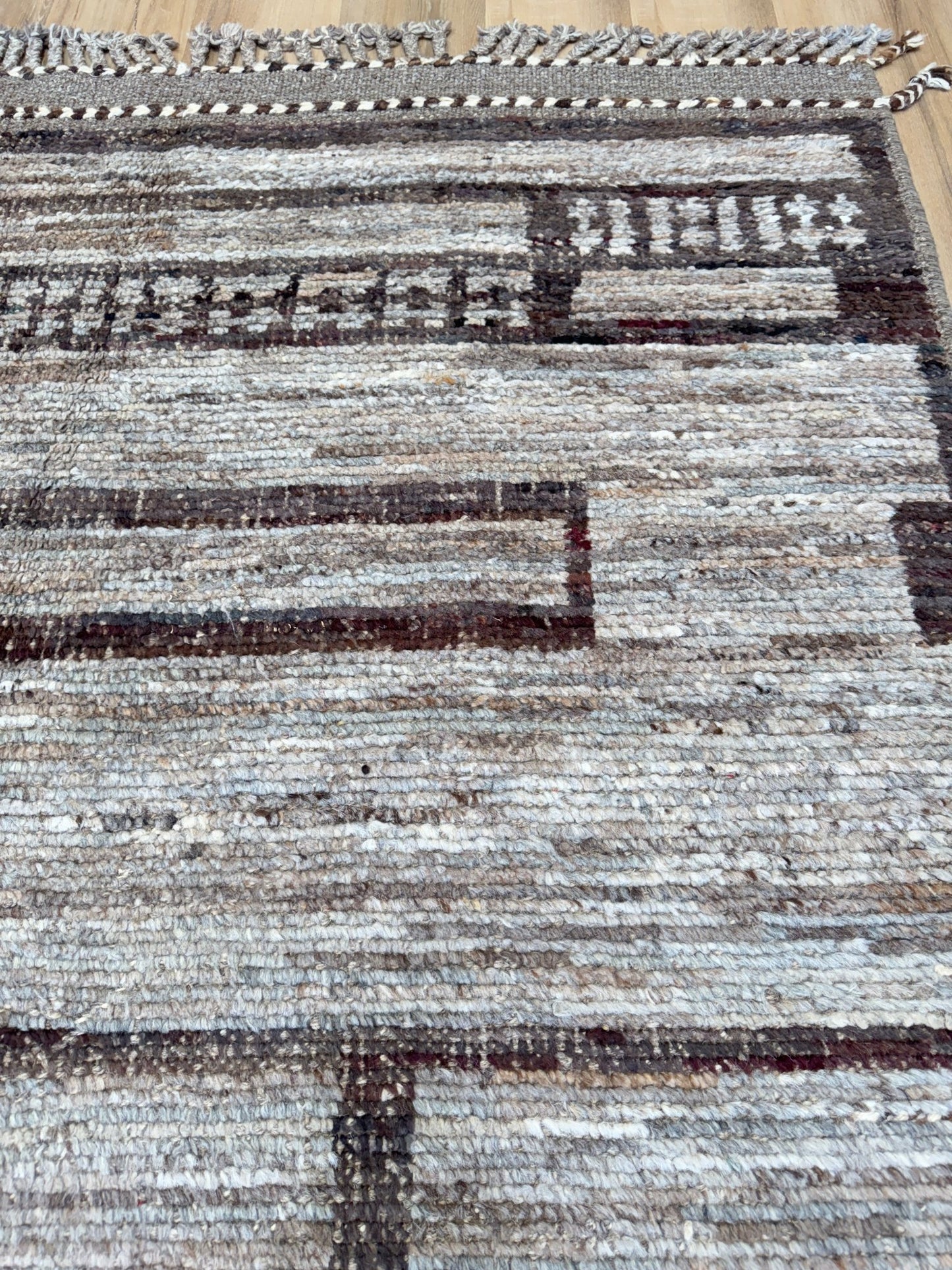 Moroccan Style 6'9"x10'3" Area Rug