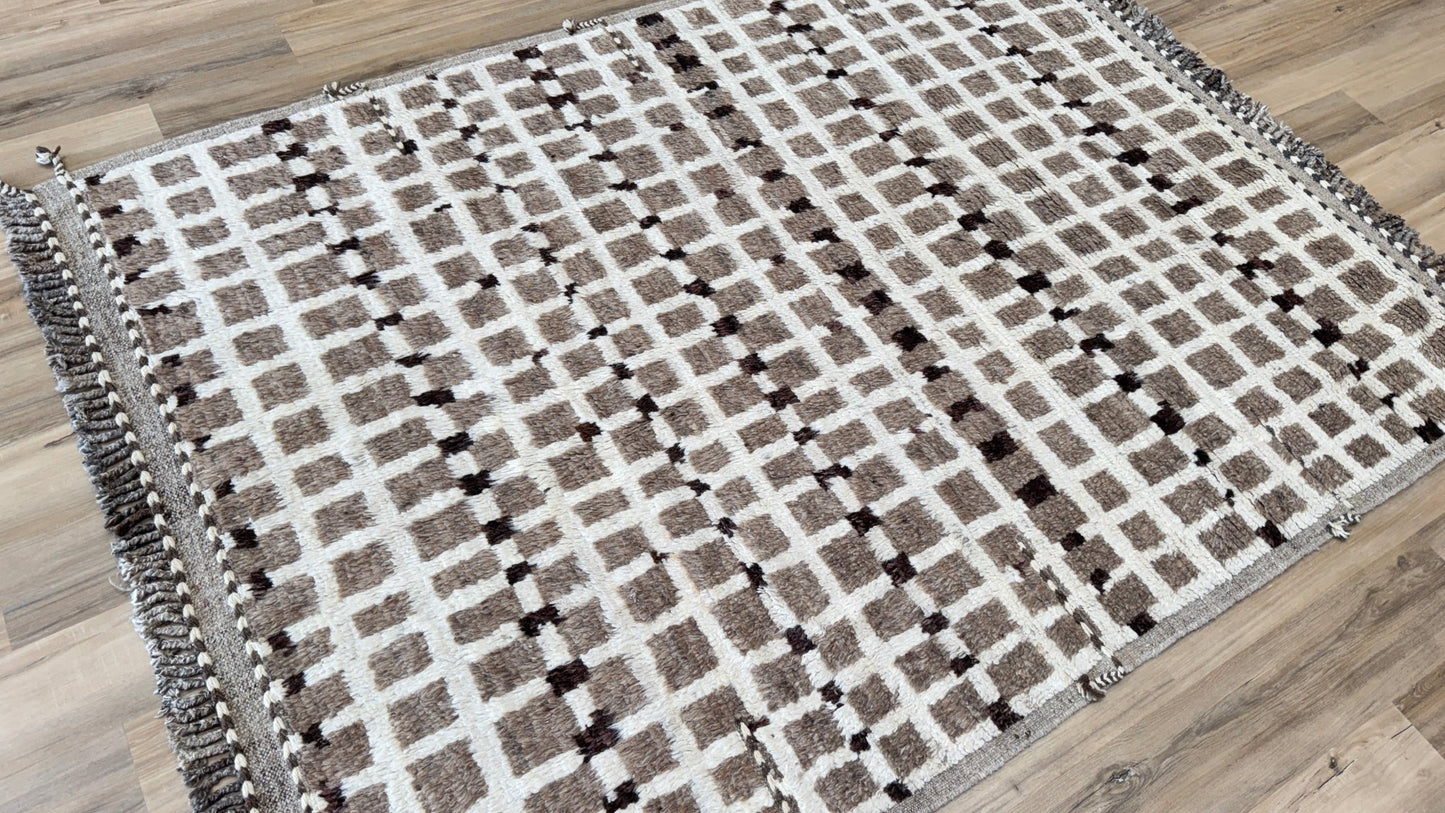 Moroccan Style 5'11"x8'0" Area Rug