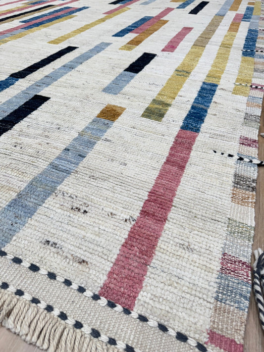 Moroccan Style 8'6"x11'9" Area Rug