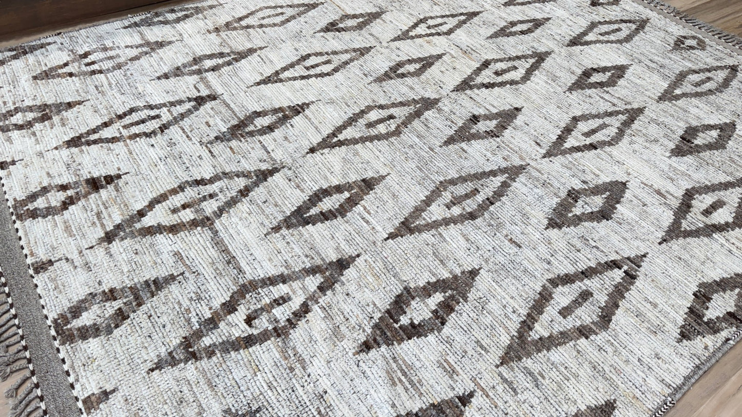 Moroccan Style 10'6"x13'0" Area Rug