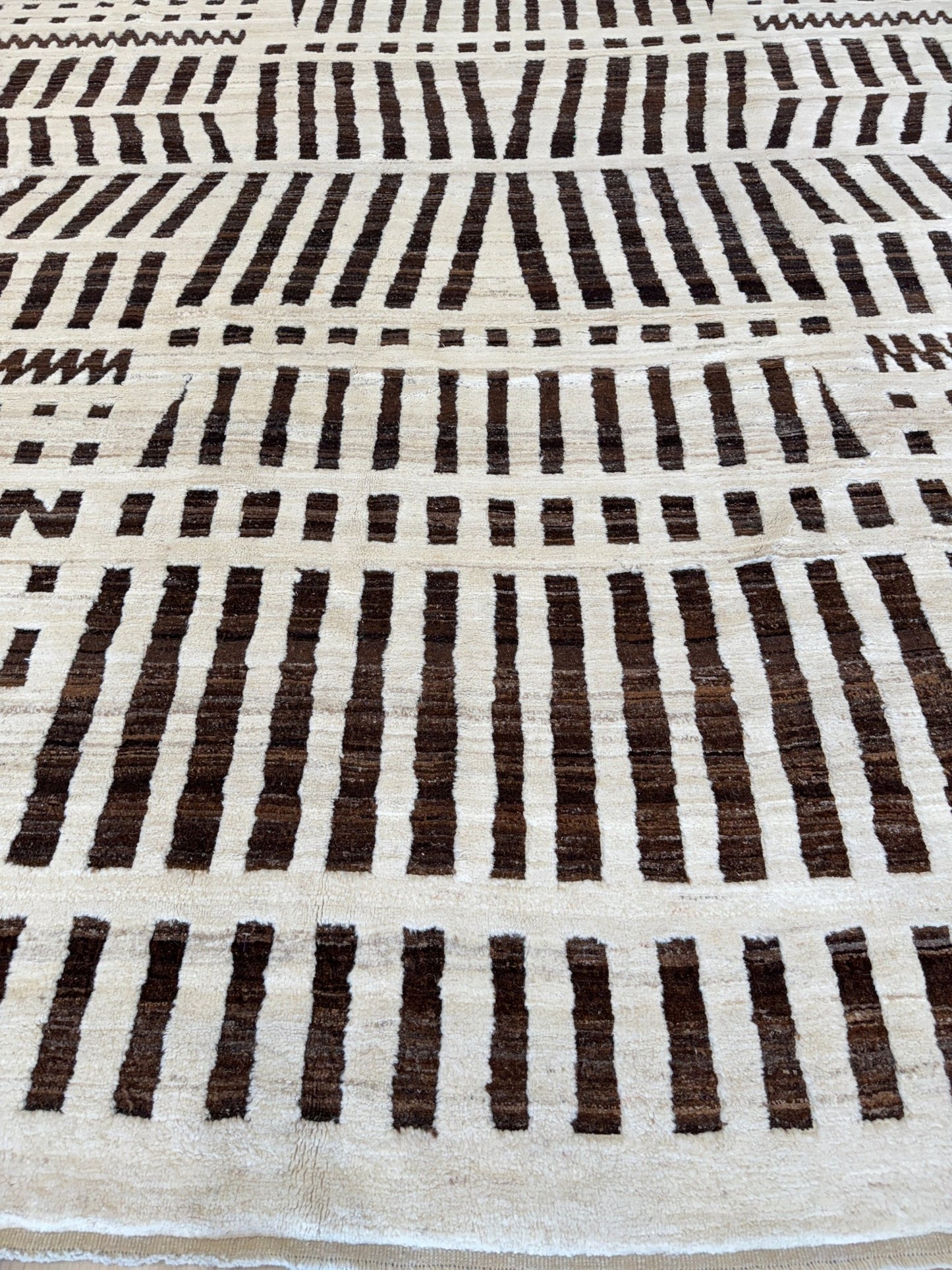 Moroccan Style 9'7"x13'0" Area Rug