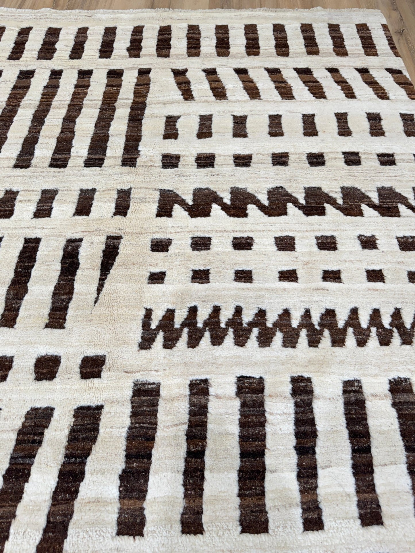 Moroccan Style 9'7"x13'0" Area Rug