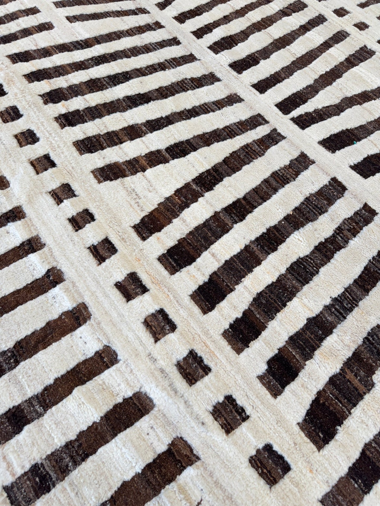 Moroccan Style 9'7"x13'0" Area Rug