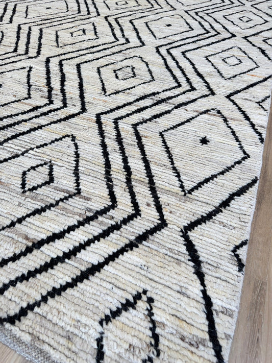 Moroccan Style 10'0"x13'8" Area Rug