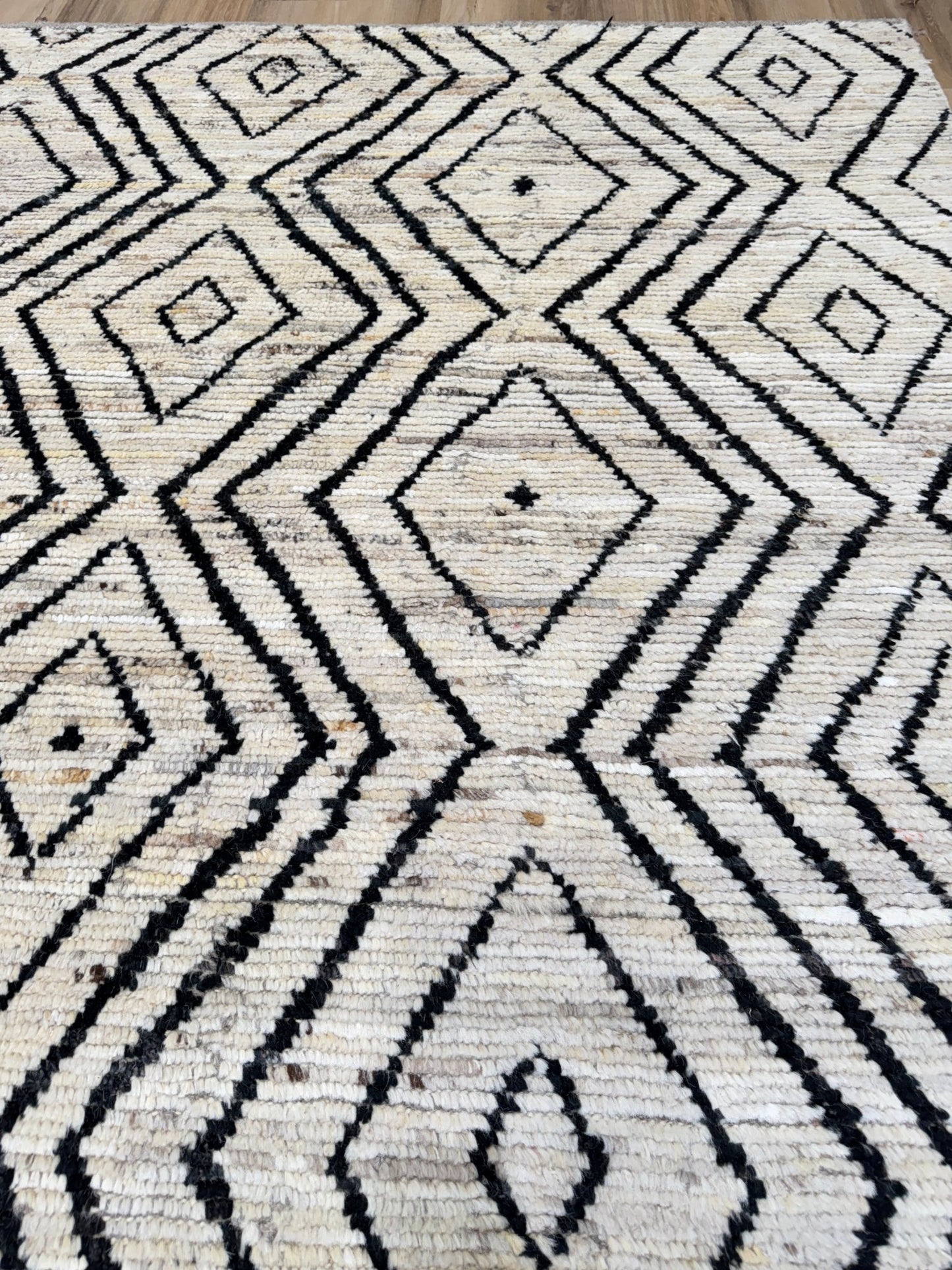 Moroccan Style 10'0"x13'8" Area Rug