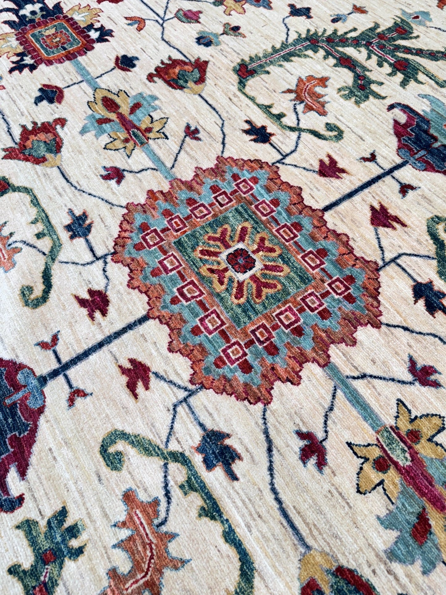 Transitional Heriz 11'11"x14'8" Area Rug