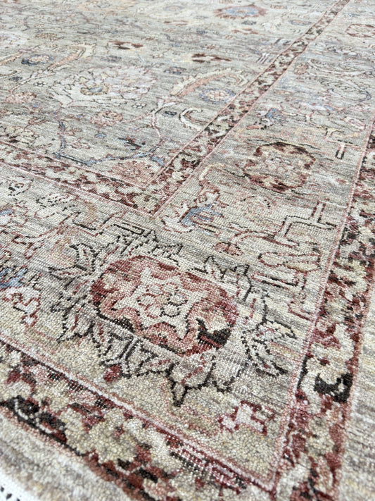 Vintage Look Agra 8'0"x10'2" Area Rug