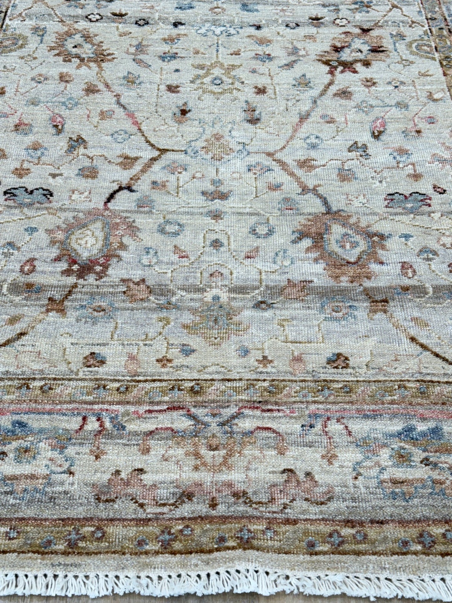 Vintage Look Oushak 4'1"x6'1" Area Rug