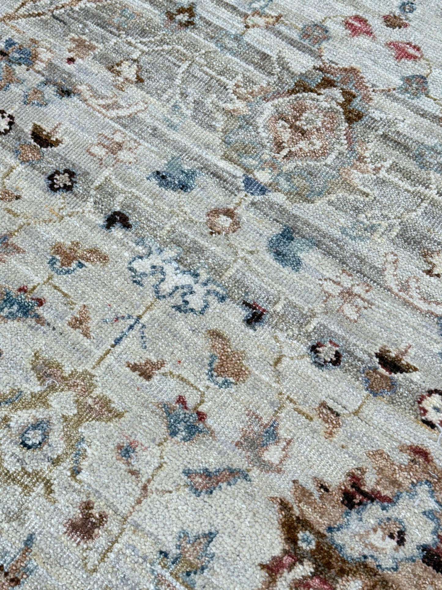 Vintage Look Oushak 4'1"x6'1" Area Rug