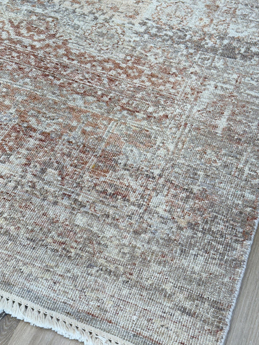 Vintage Look Mamluk 4'2"x5'11" Area Rug