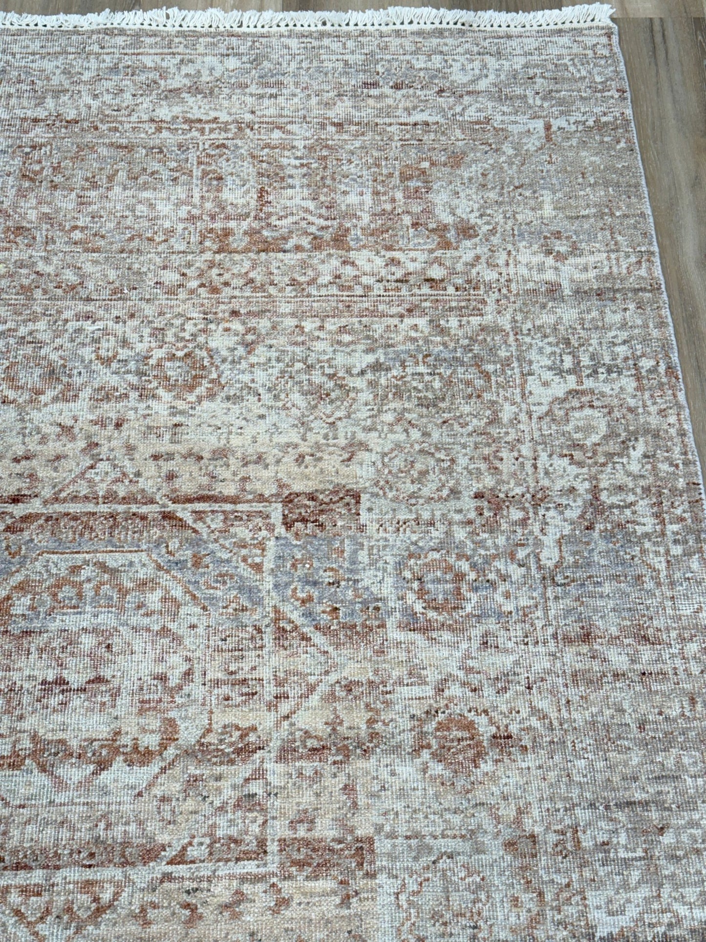Vintage Look Mamluk 4'2"x5'11" Area Rug