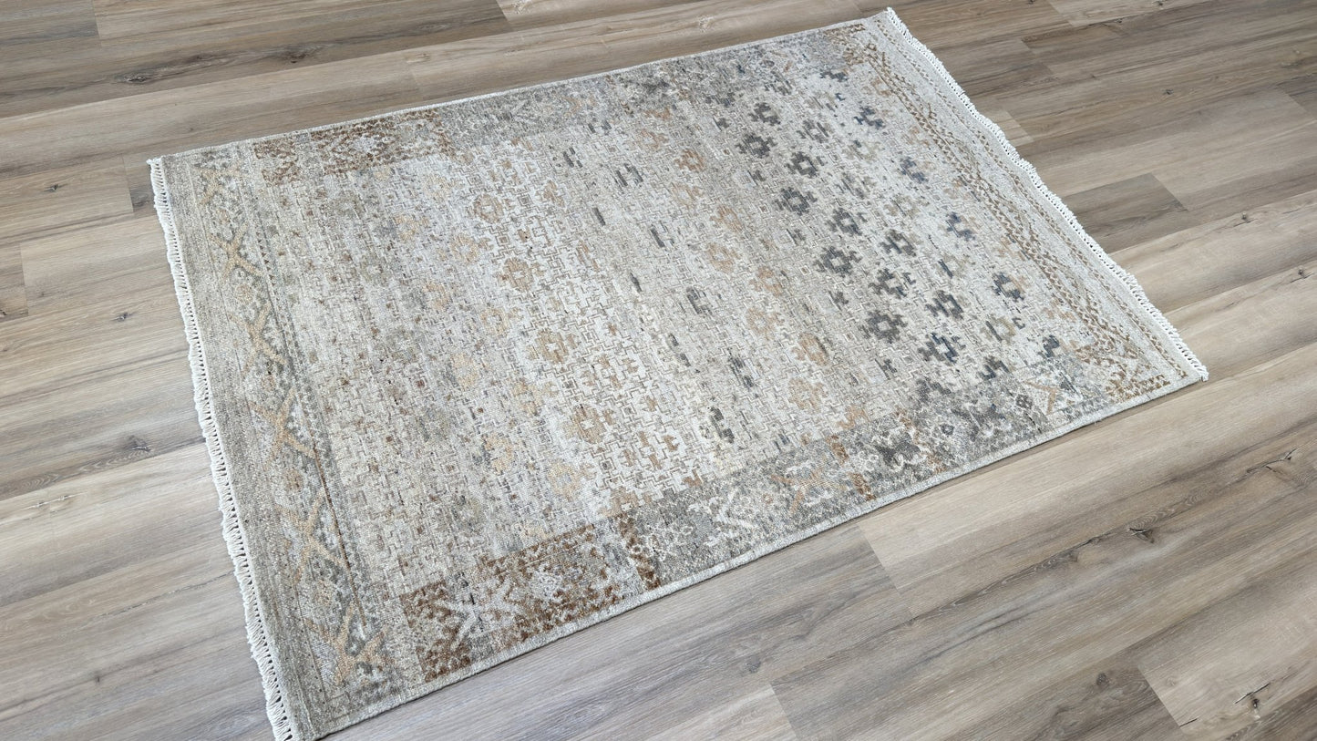 Vintage Look Khotan 4'1"x6'0" Area Rug