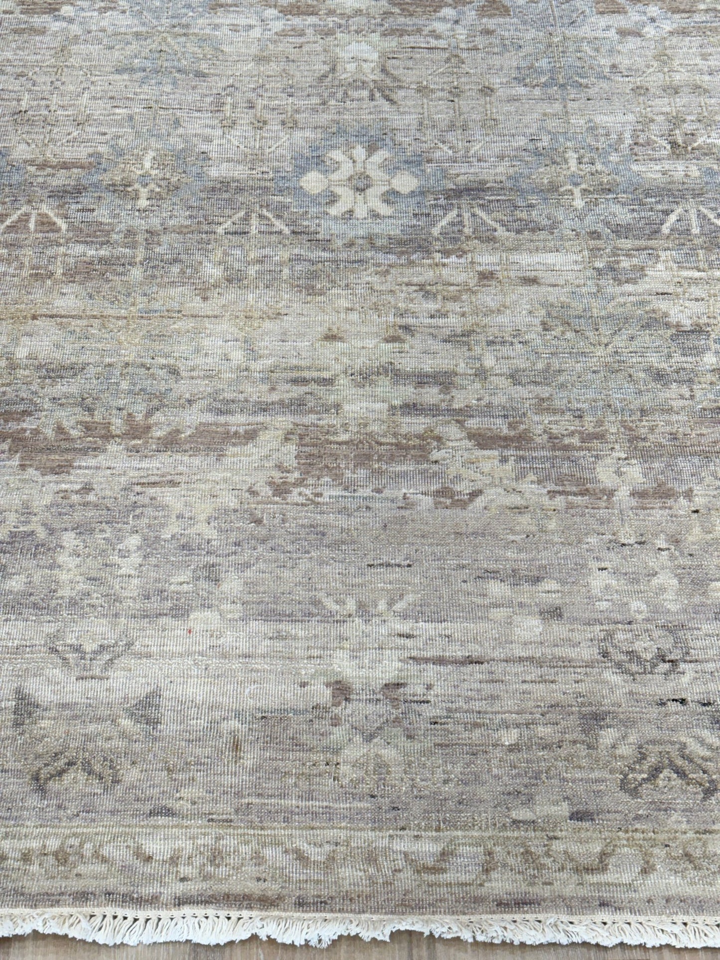 Vintage Look Oushak 3'10"x5'11" Area Rug