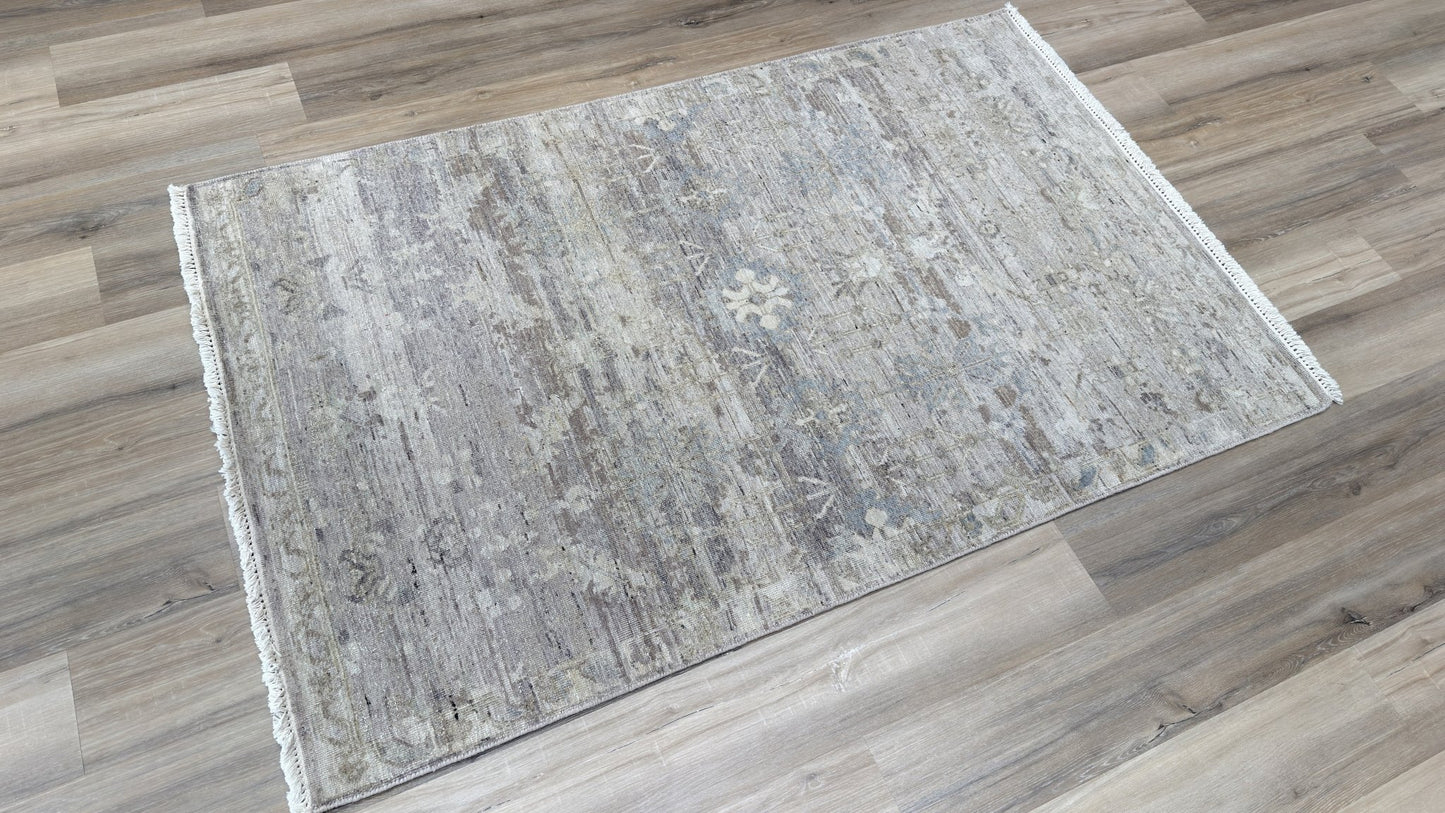 Vintage Look Oushak 3'10"x5'11" Area Rug