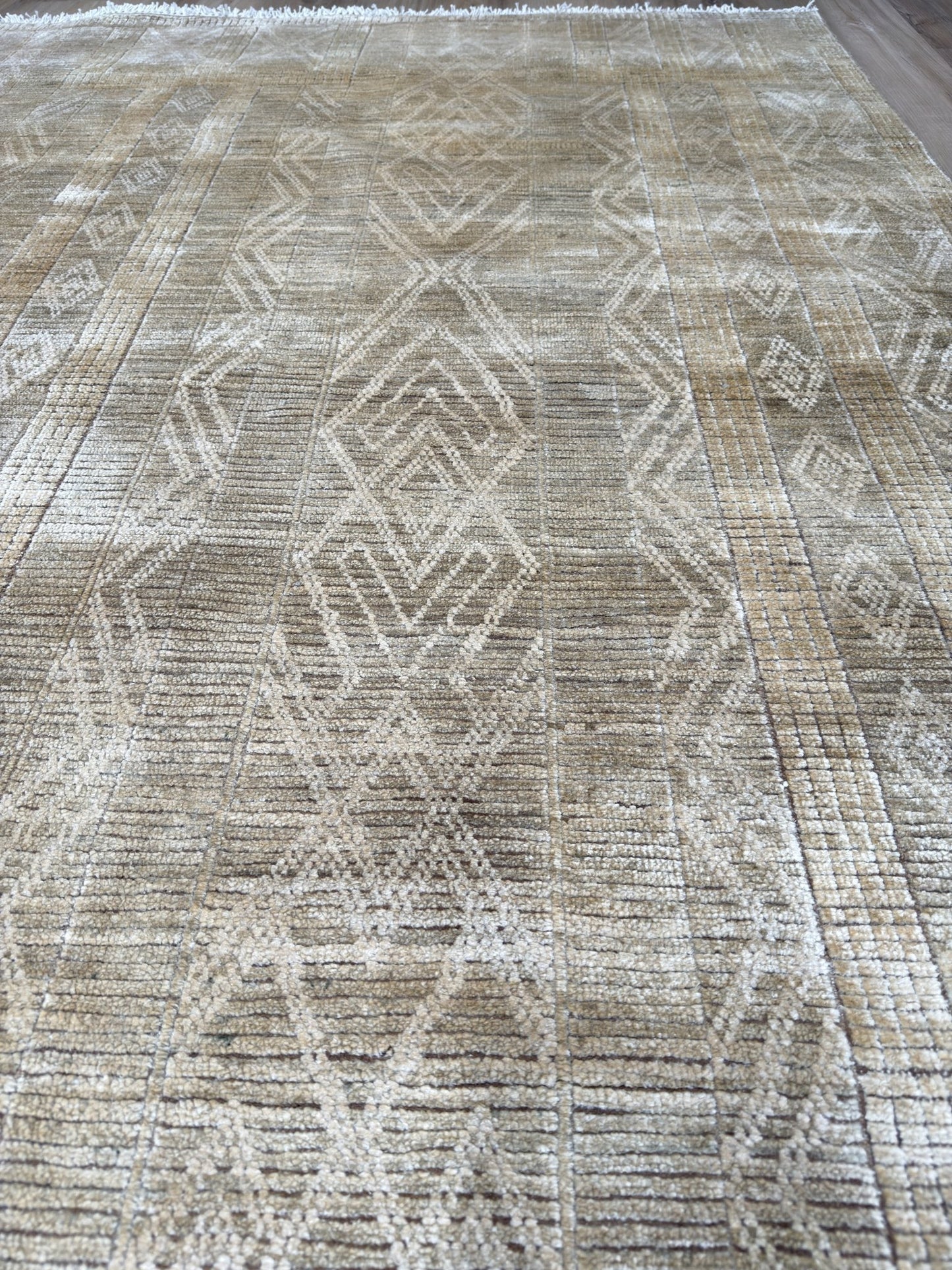 Modern Taureg 10'3"x14'0" Area Rug