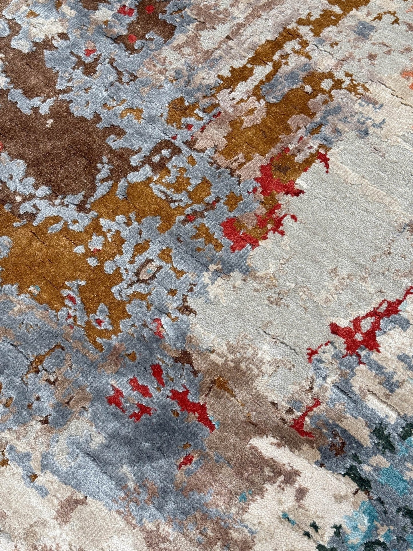 Abstract Modern 5'8"x8'2" Area Rug