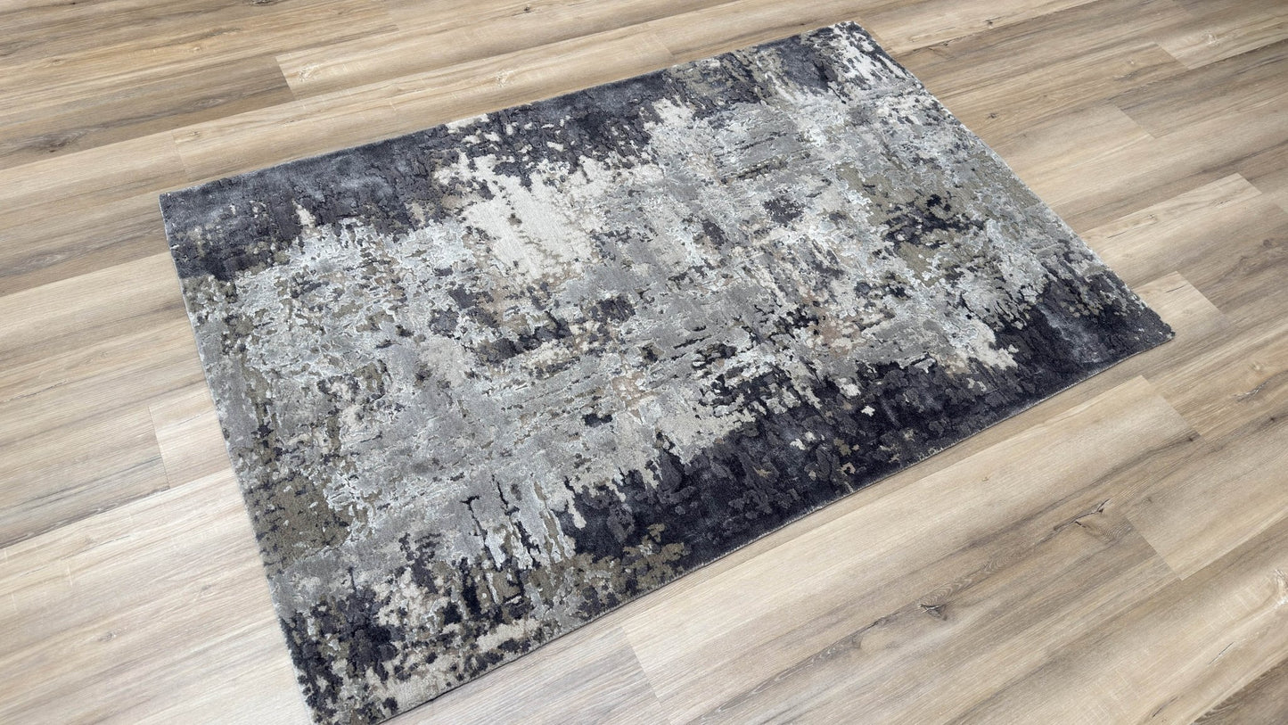Abstract Modern 4'0"x6'1" Area Rug