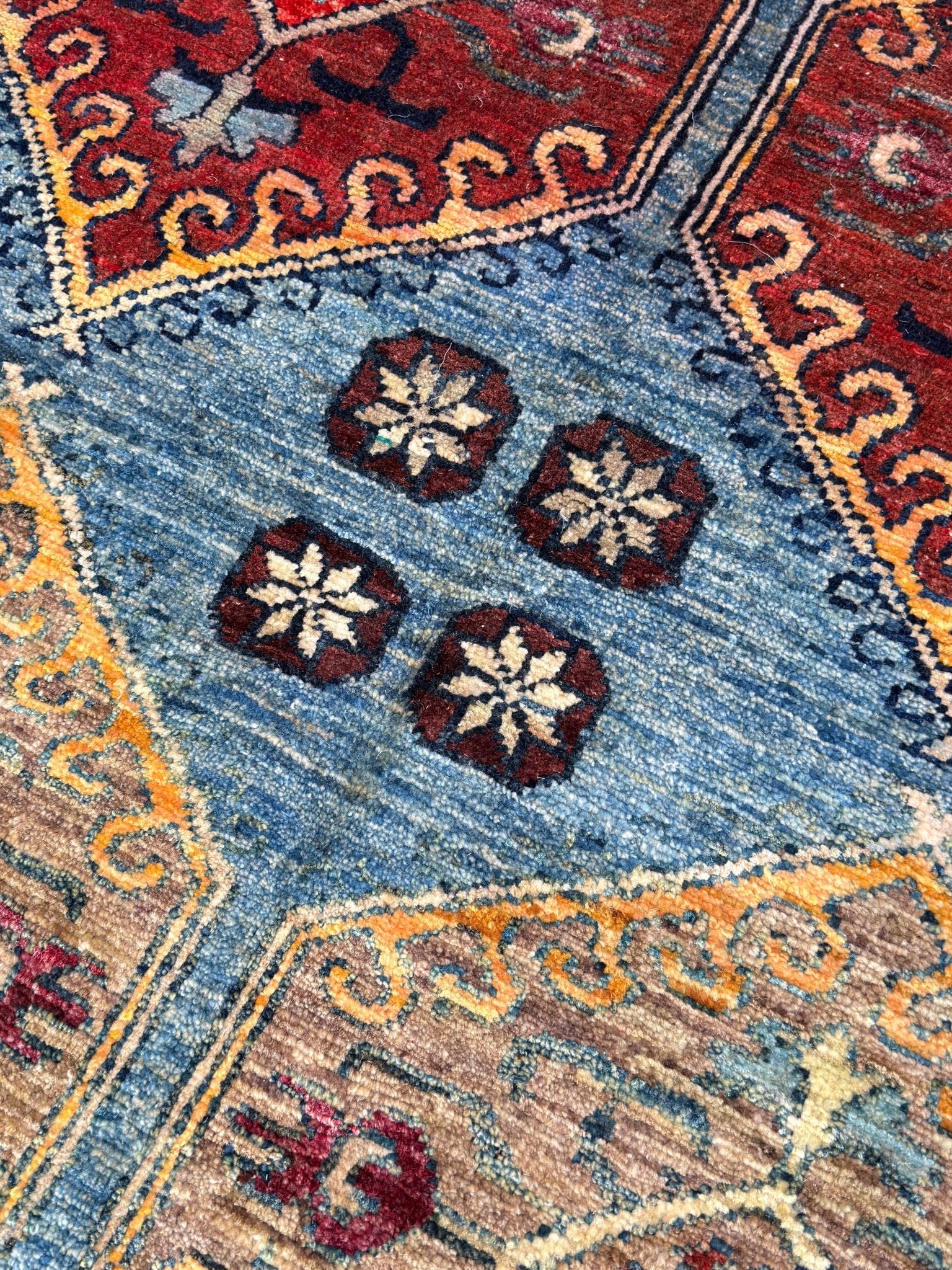 Transitional Shiraz 3'1"x5'0" Area Rug