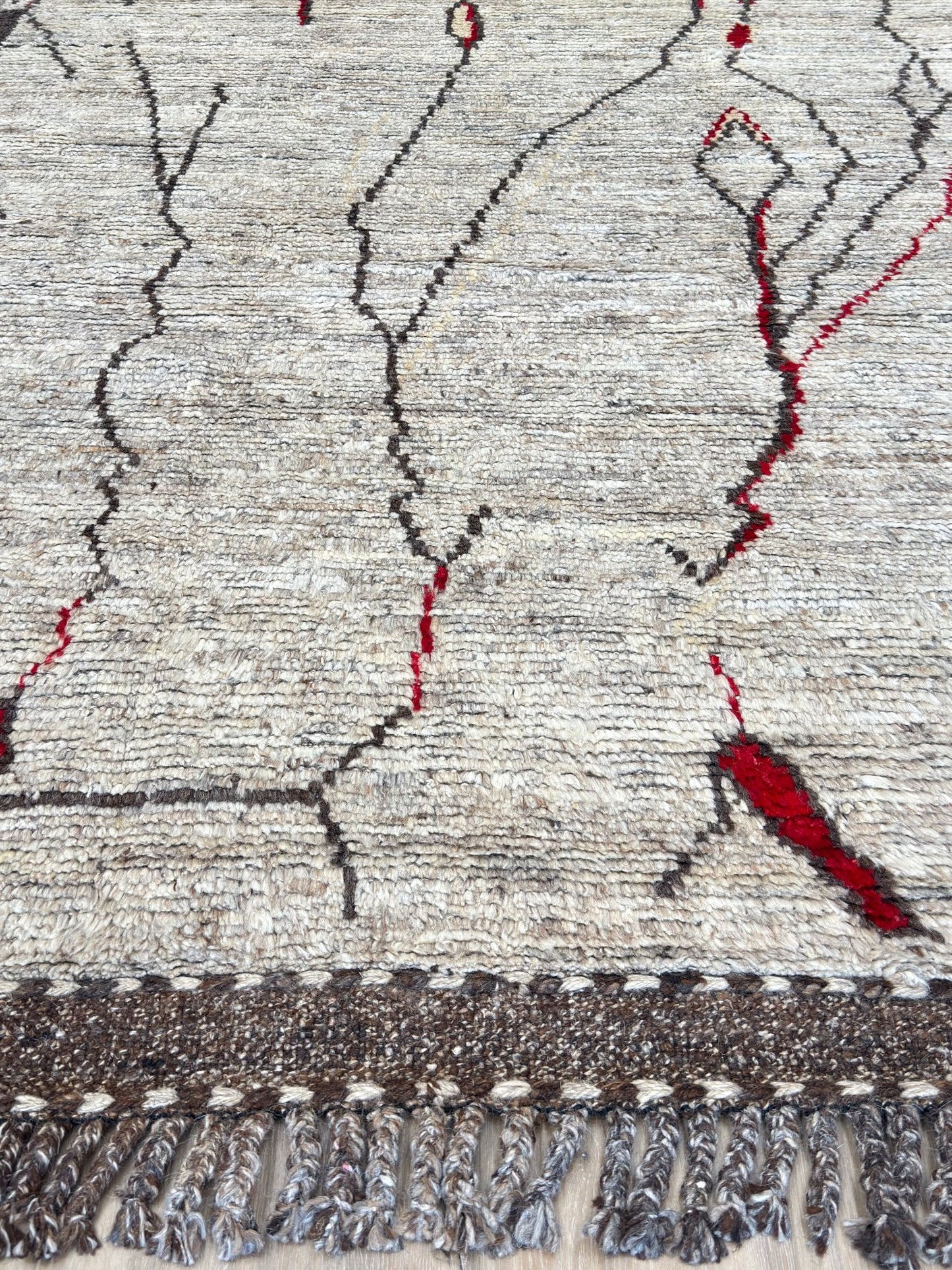 Moroccan Style 5'0"x7'0" Area Rug