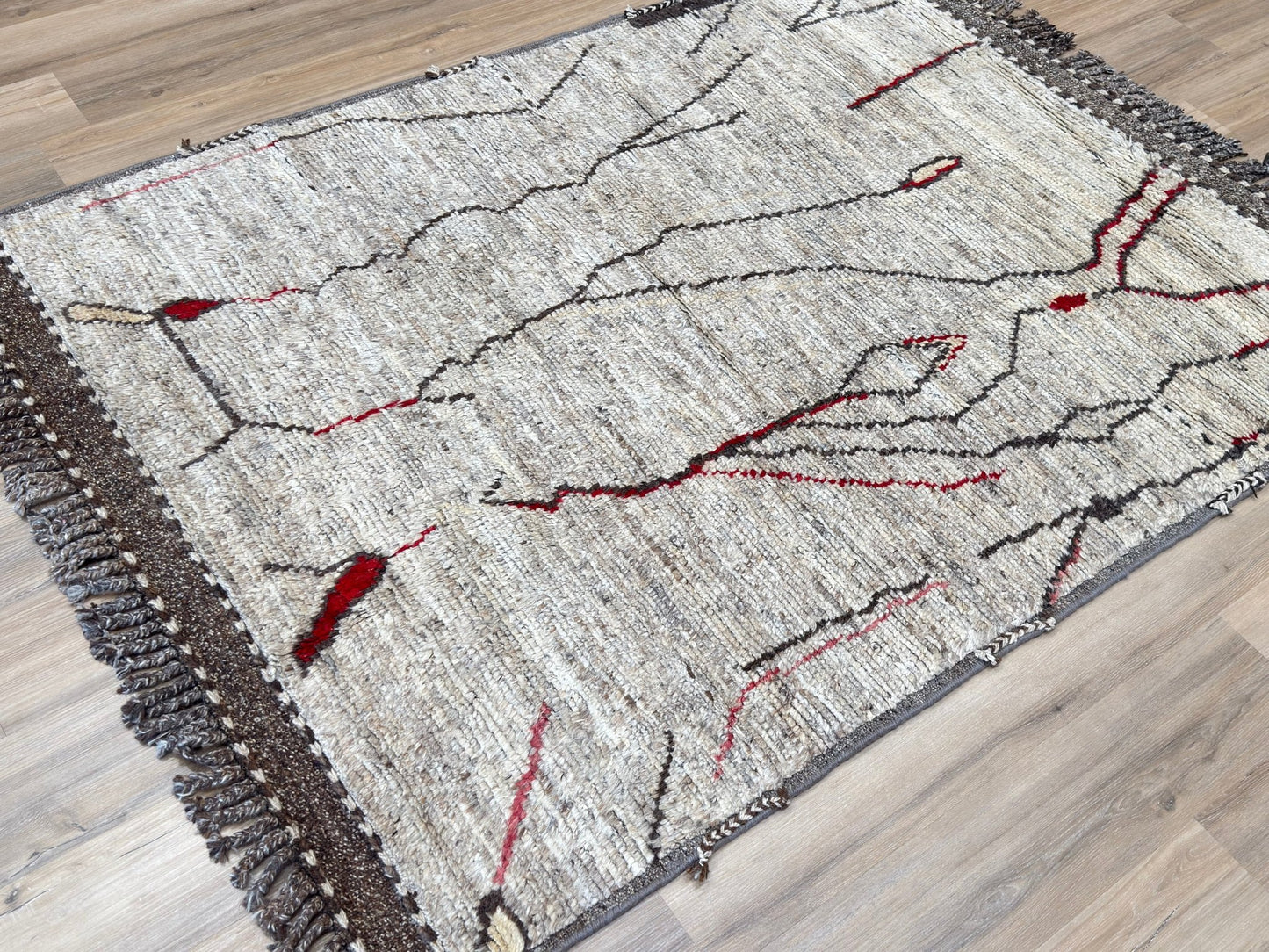 Moroccan Style 5'0"x7'0" Area Rug