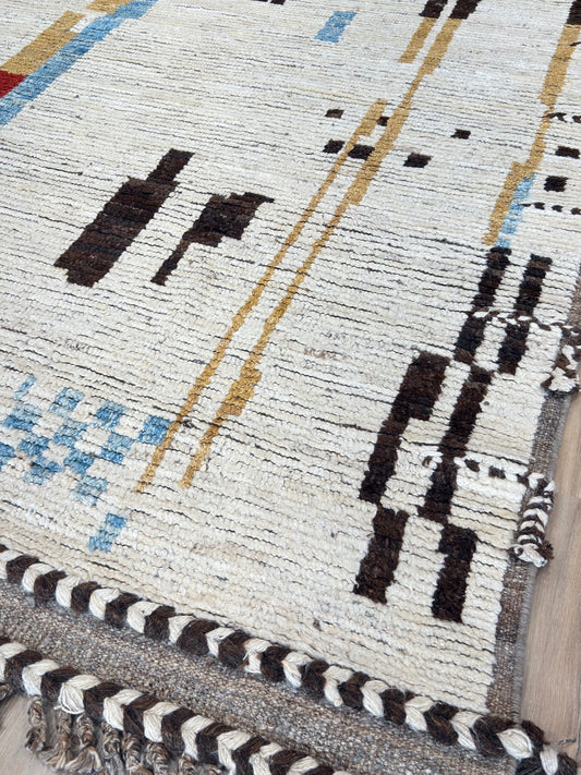 Moroccan Style 8'5"x10'0" Area Rug