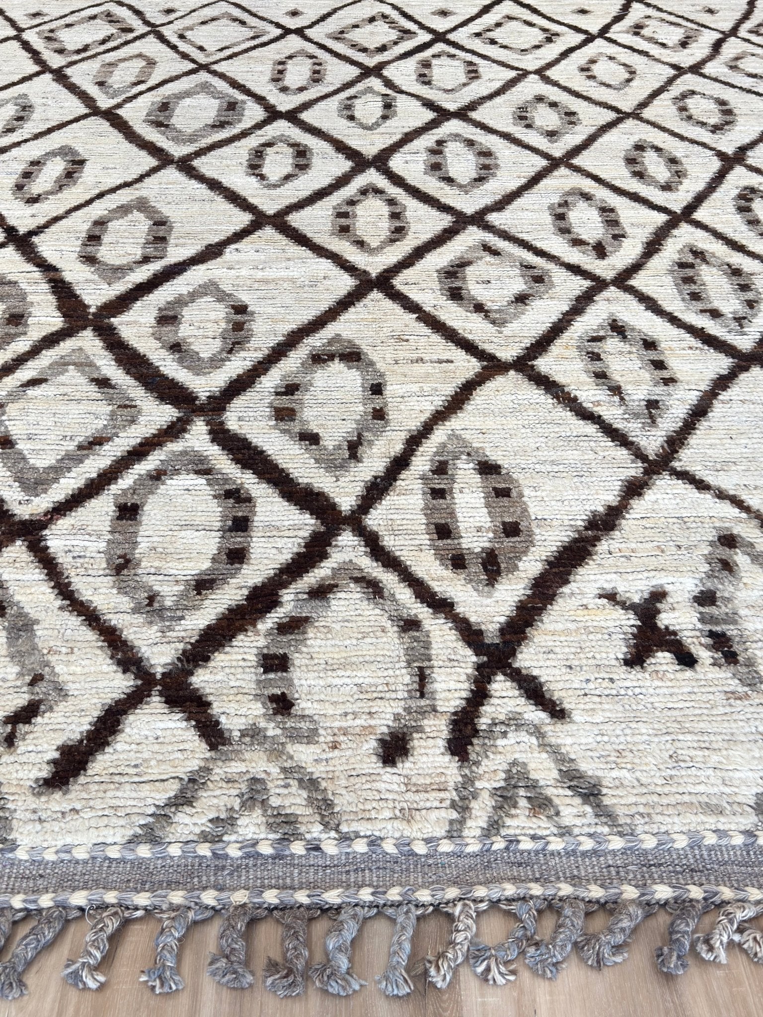 Moroccan Style 9'2"x12'2" Area Rug