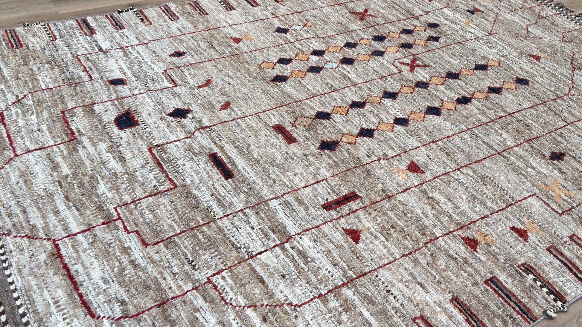 Moroccan Style 8'8"x12'5" Area Rug